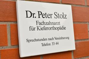 Stolz, Dr. Peter